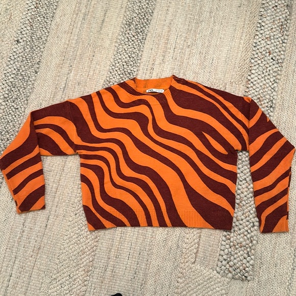 Zara Psychedelic Wavy Swirl knit sweater - Picture 1 of 4